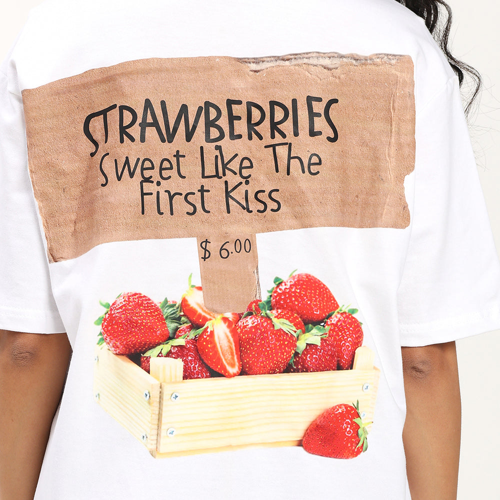 Sweet Strawberries Oversize T Shirt
